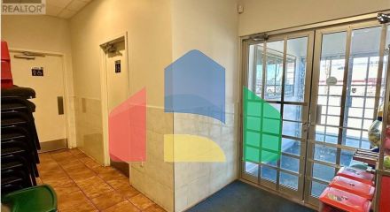 Commercial - Commercial/Retail - Regina, Canada - Canada