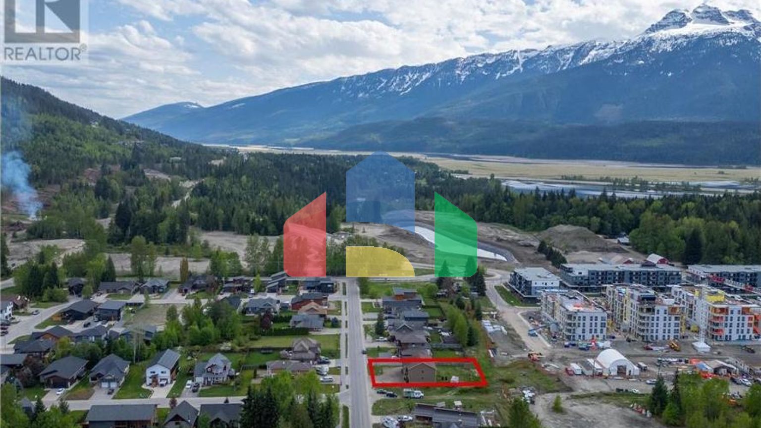 Residential - Single Family Home - Revelstoke, Canada - Canada