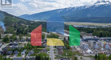 Residential - Single Family Home - Revelstoke, Canada - Canada