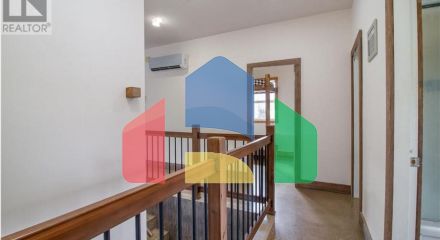 Residential - Single Family Home - Revelstoke, Canada - Canada