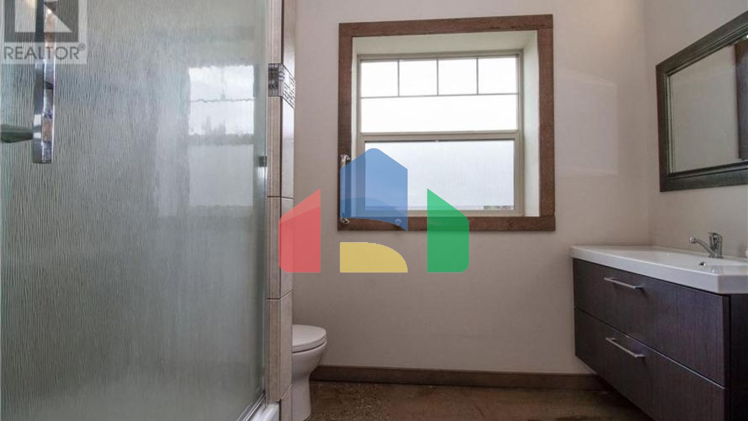 Residential - Single Family Home - Revelstoke, Canada - Canada