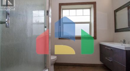 Residential - Single Family Home - Revelstoke, Canada - Canada