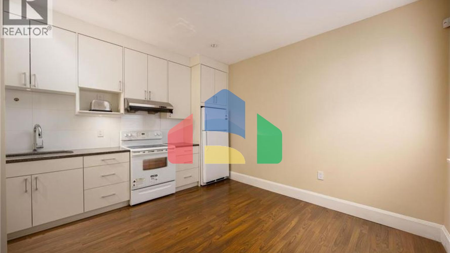 Residential - Single Family Home - Richmond, Canada - Canada