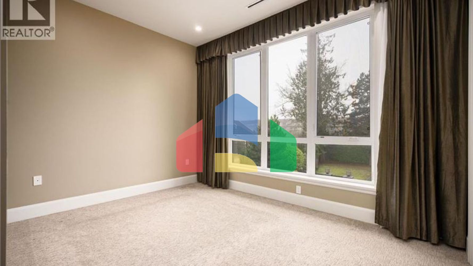 Residential - Single Family Home - Richmond, Canada - Canada