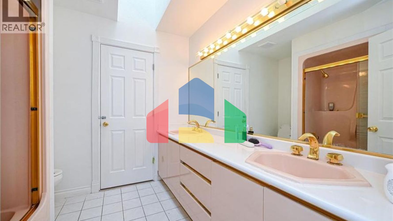 Residential - Single Family Home - Richmond, Canada - Canada