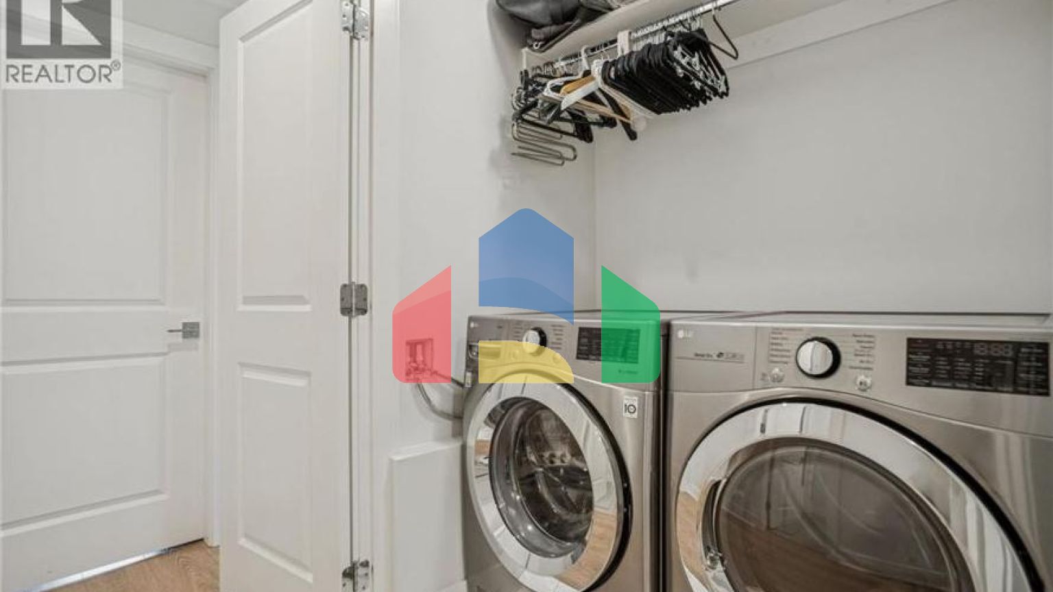 Residential - Townhouse - Richmond, Canada - Canada