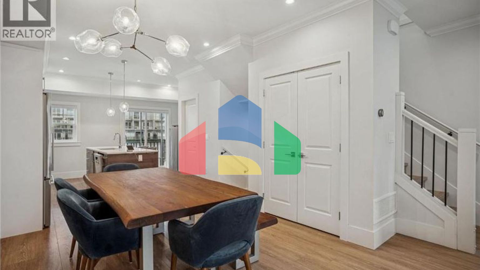 Residential - Townhouse - Richmond, Canada - Canada