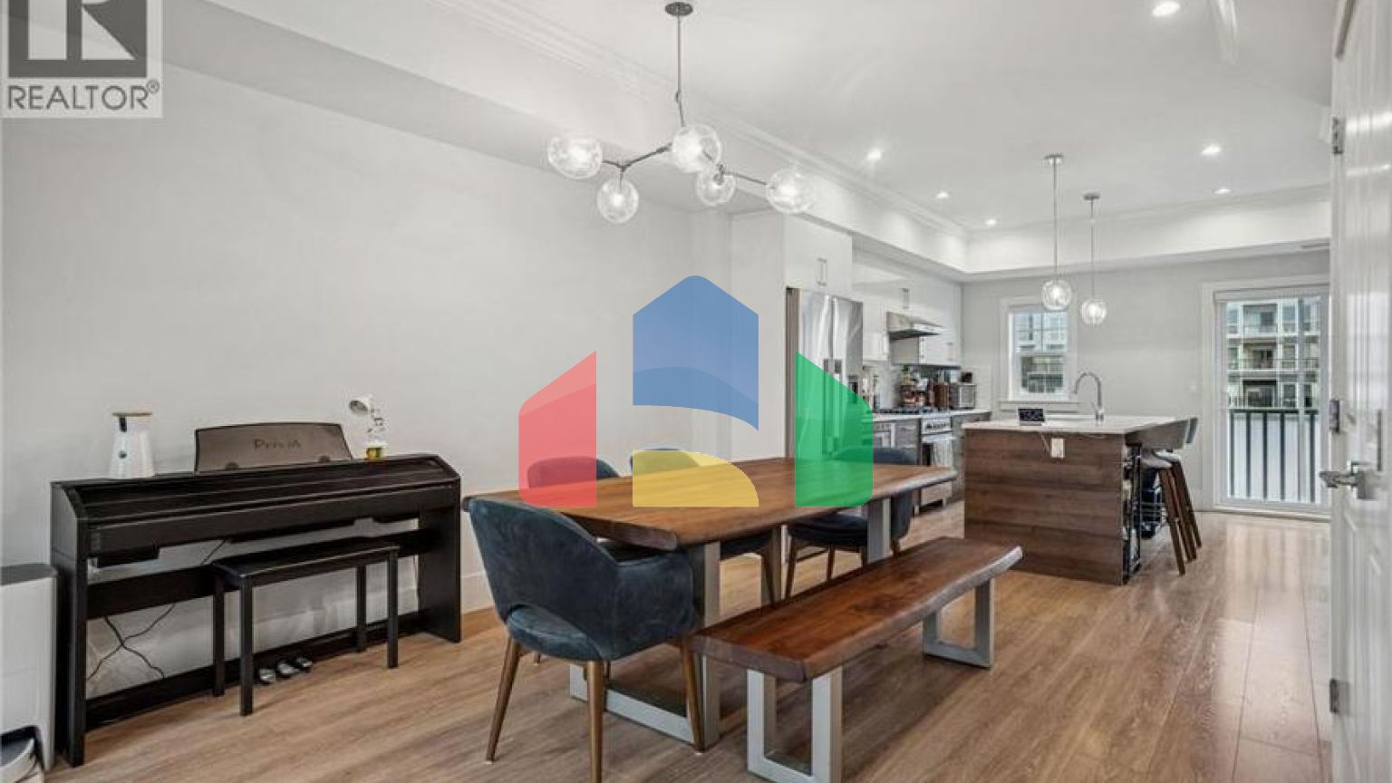 Residential - Townhouse - Richmond, Canada - Canada