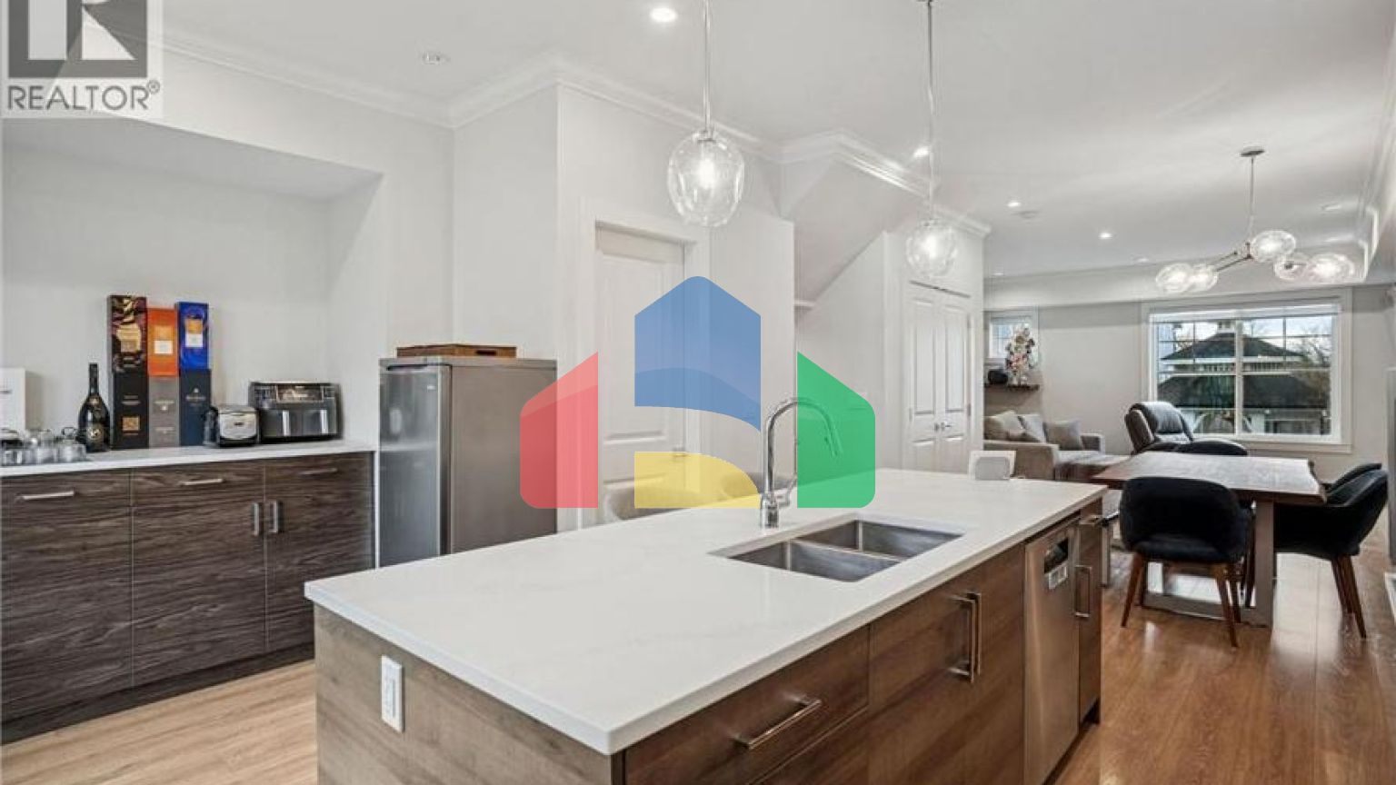 Residential - Townhouse - Richmond, Canada - Canada