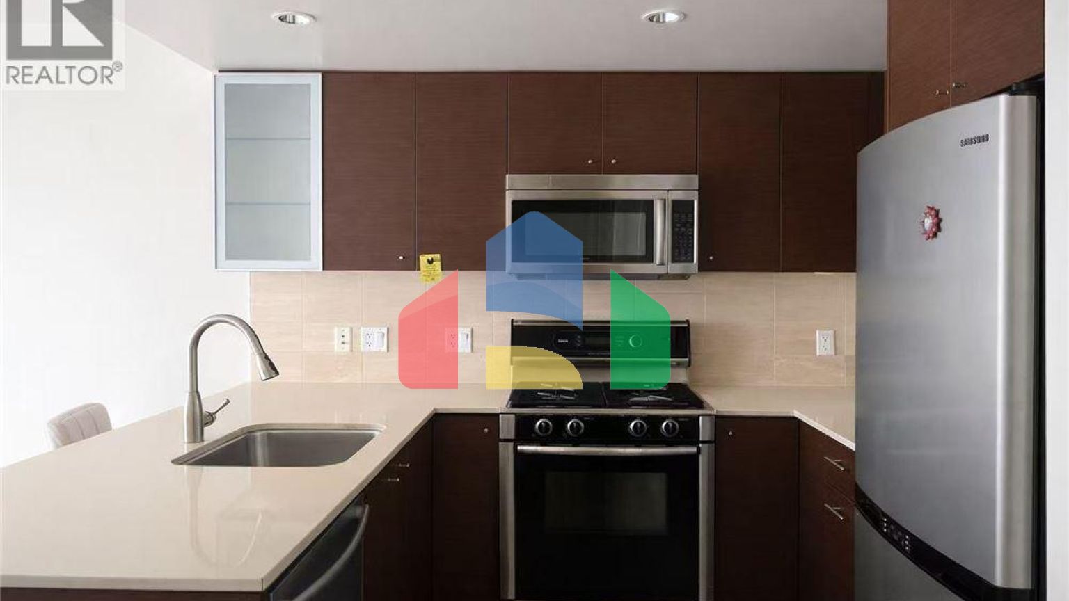 Residential - Single Family Home - Richmond, Canada - Canada