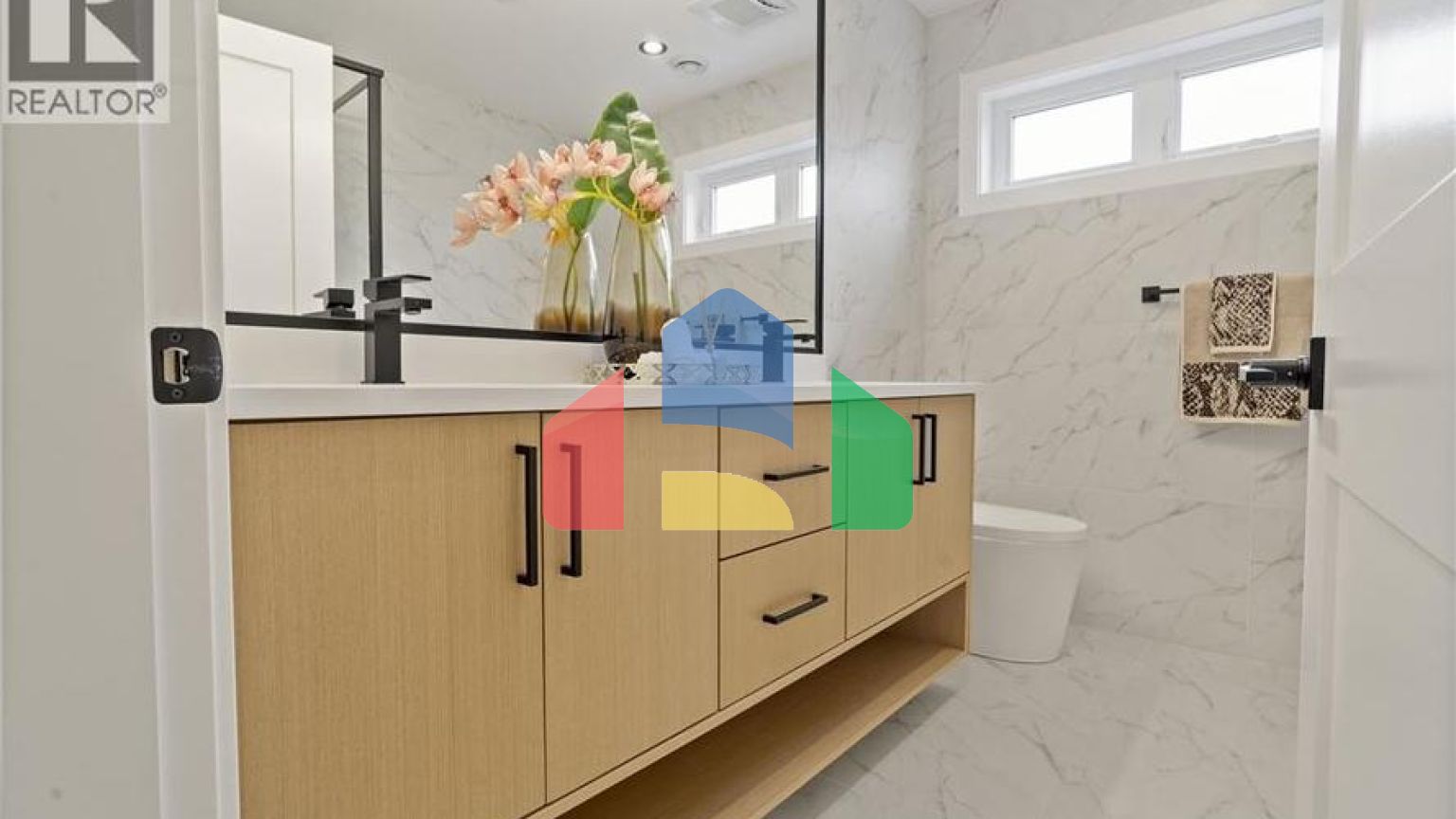 Residential - Single Family Home - Richmond, Canada - Canada