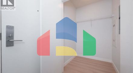 Residential - Single Family Home - Richmond, Canada - Canada