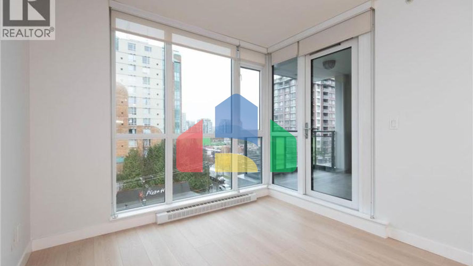 Residential - Single Family Home - Richmond, Canada - Canada