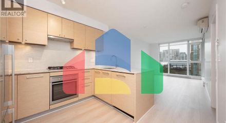 Residential - Single Family Home - Richmond, Canada - Canada