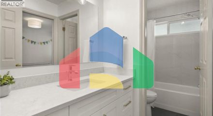 Residential - Single Family Home - Richmond, Canada - Canada