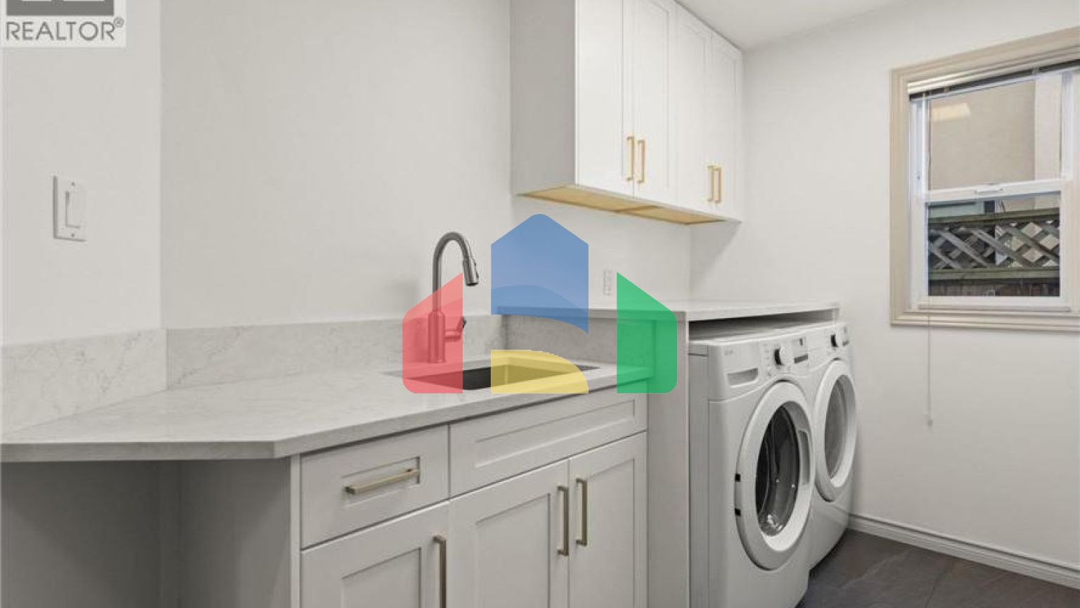 Residential - Single Family Home - Richmond, Canada - Canada