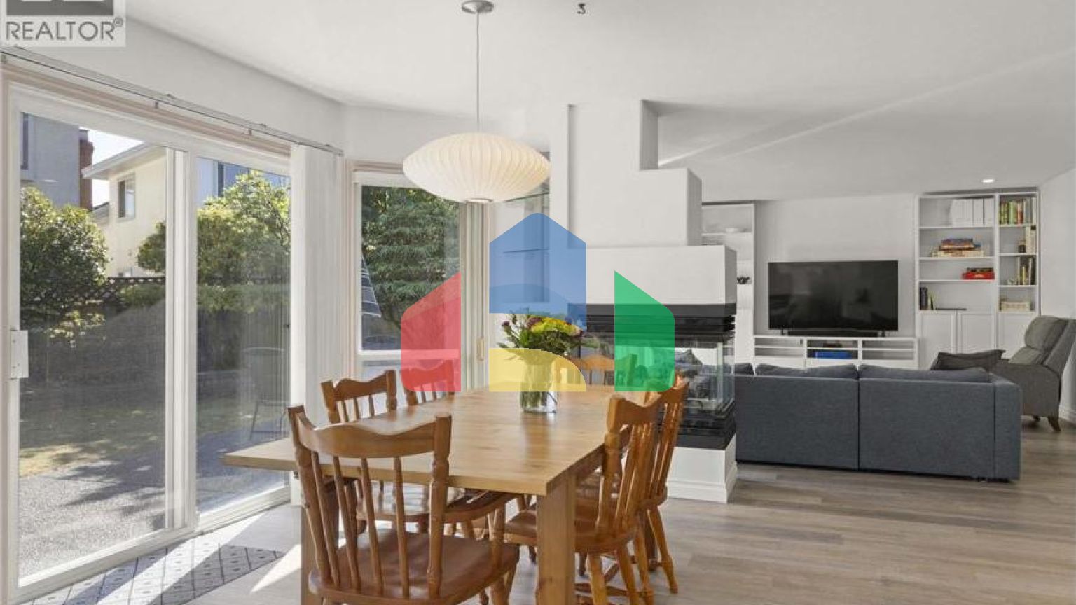 Residential - Single Family Home - Richmond, Canada - Canada