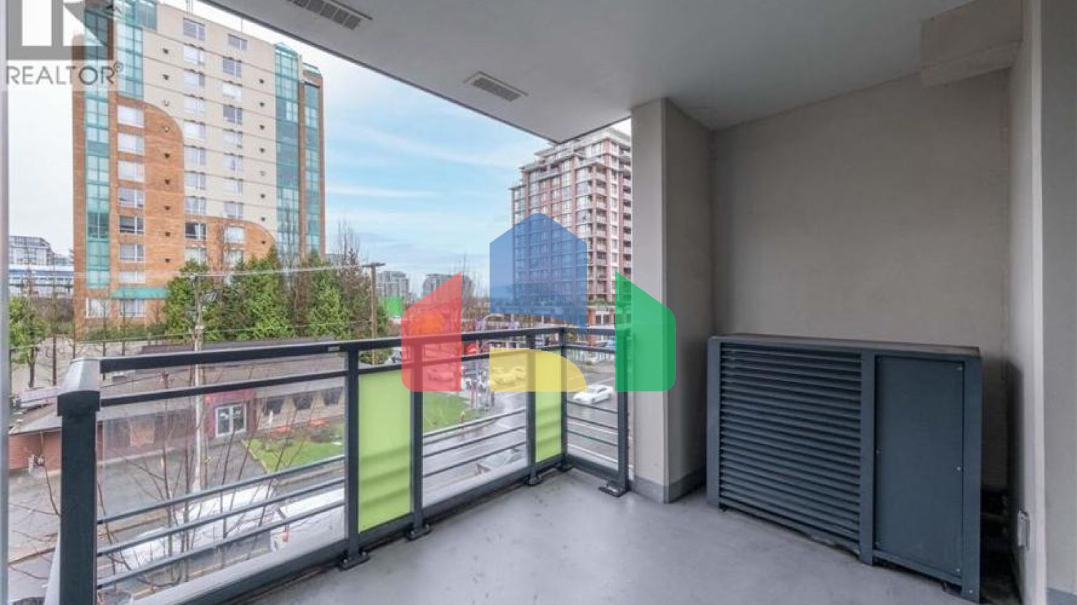 Residential - Single Family Home - Richmond, Canada - Canada