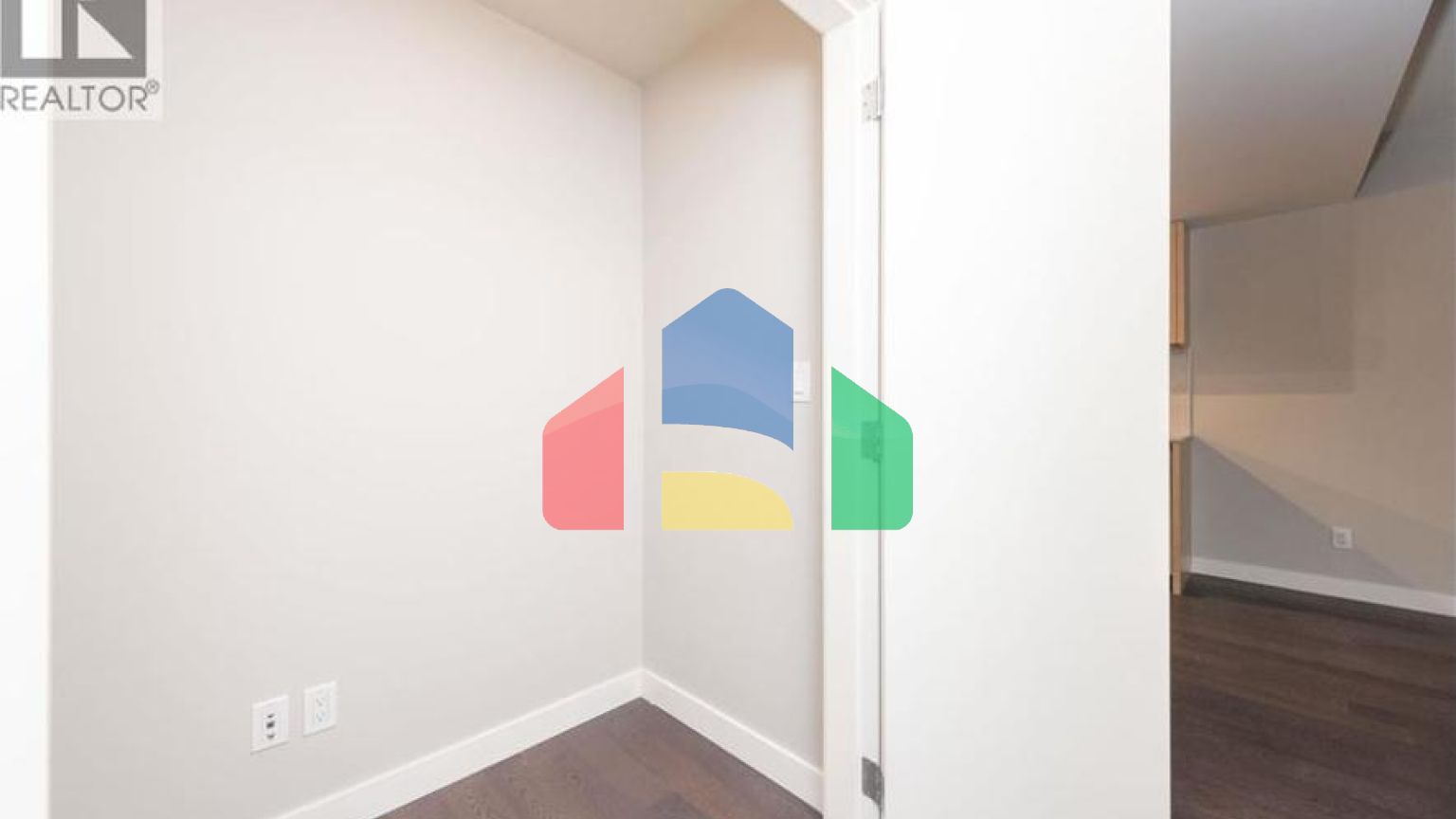 Residential - Single Family Home - Richmond, Canada - Canada