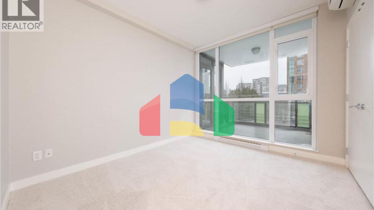 Residential - Single Family Home - Richmond, Canada - Canada