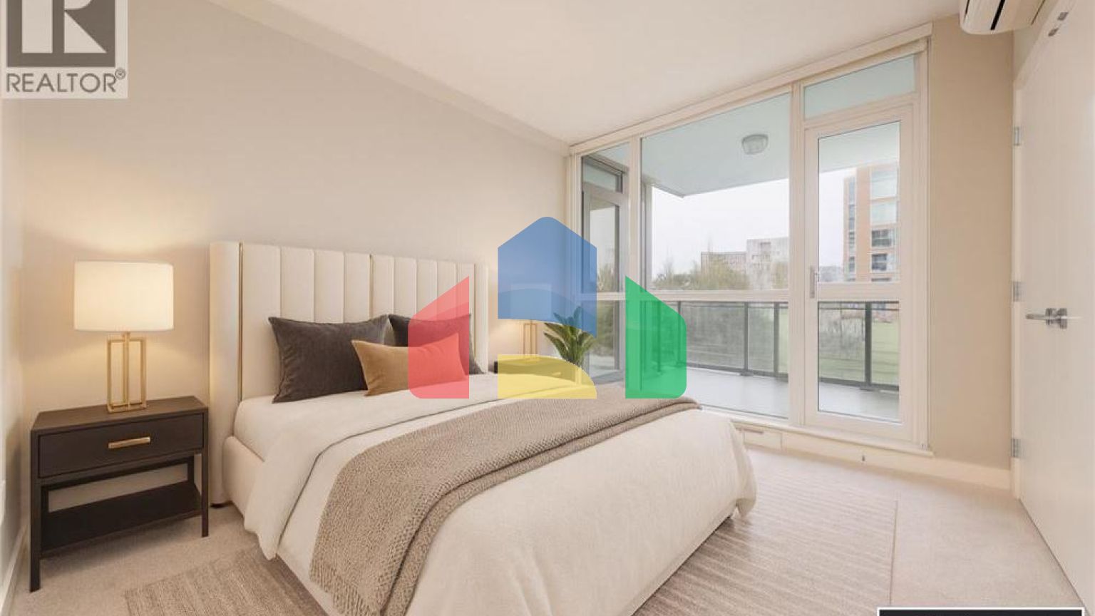 Residential - Single Family Home - Richmond, Canada - Canada