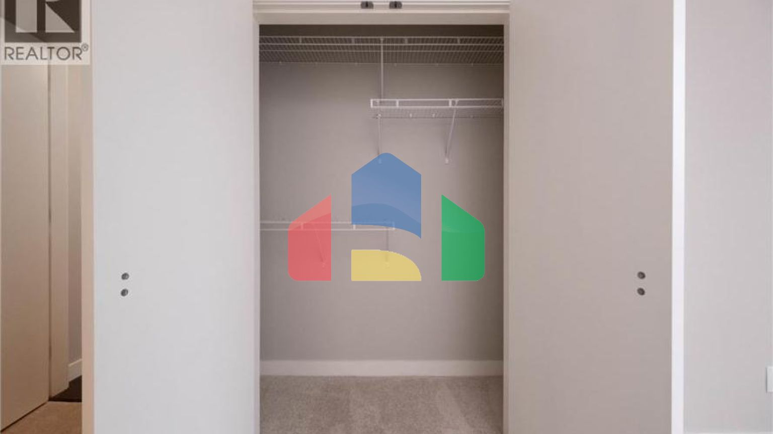 Residential - Single Family Home - Richmond, Canada - Canada