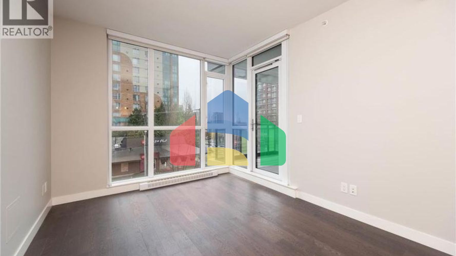 Residential - Single Family Home - Richmond, Canada - Canada