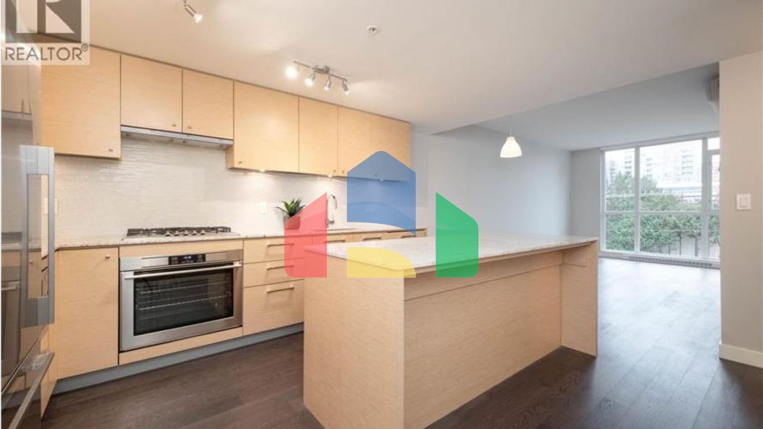 Residential - Single Family Home - Richmond, Canada - Canada