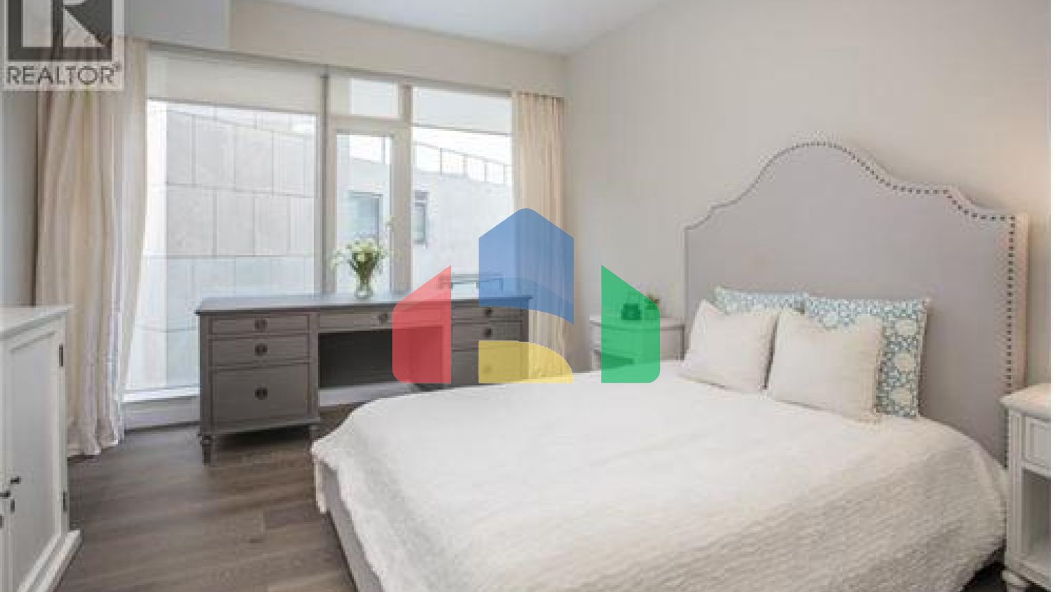 Residential - Single Family Home - Richmond, Canada - Canada