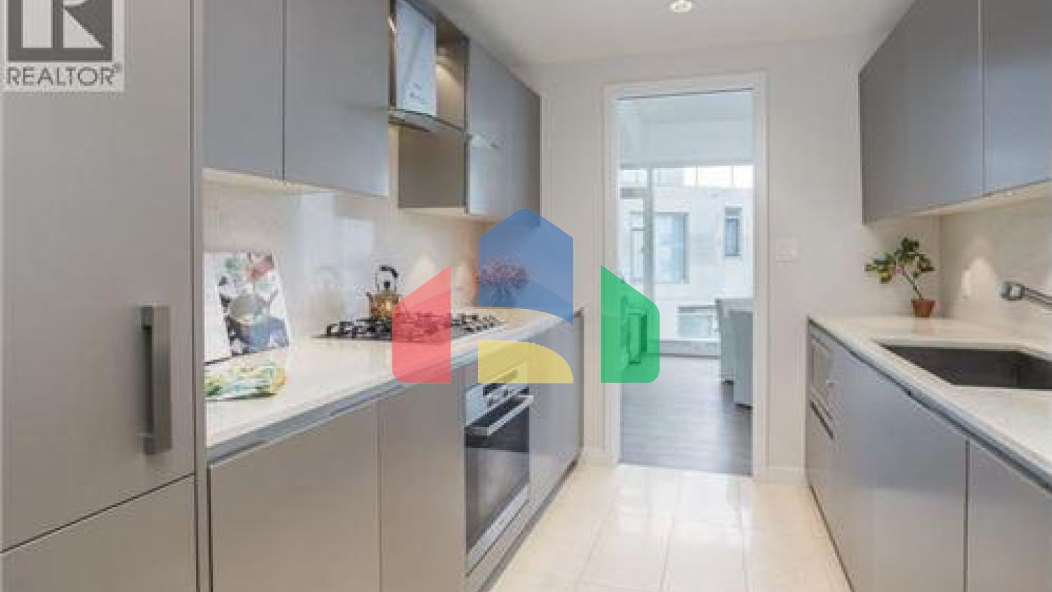 Residential - Single Family Home - Richmond, Canada - Canada