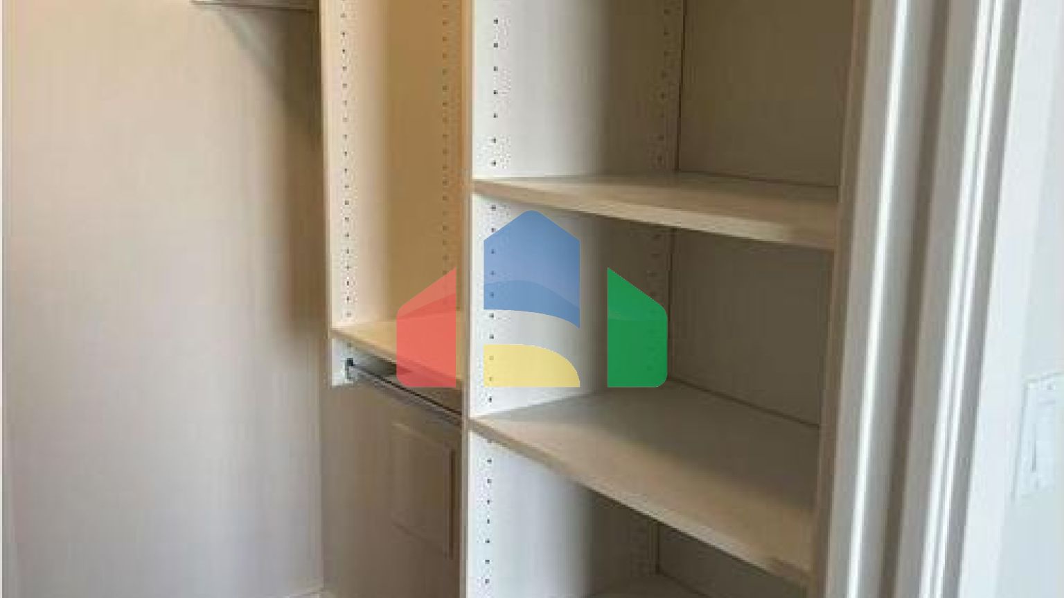 Residential - Single Family Home - Richmond, Canada - Canada