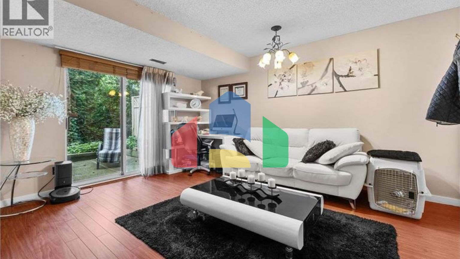 Residential - Townhouse - Richmond, Canada - Canada