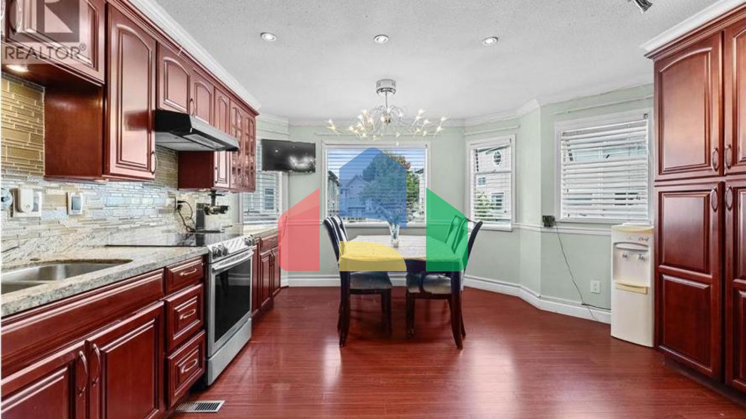 Residential - Townhouse - Richmond, Canada - Canada