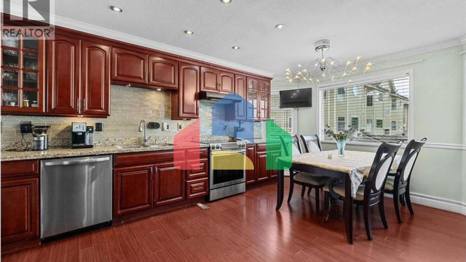 Residential - Townhouse - Richmond, Canada - Canada