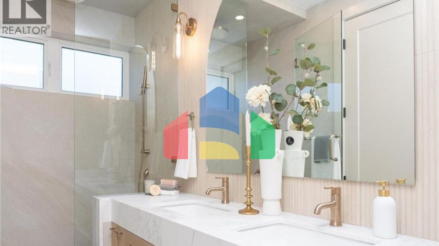 Residential - Single Family Home - Richmond, Canada - Canada