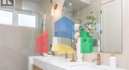 Residential - Single Family Home - Richmond, Canada - Canada