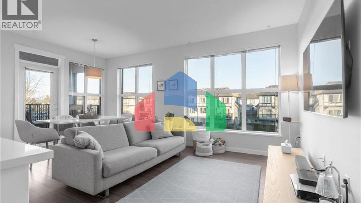 Residential - Condo/Apartment - Richmond, Canada - Canada