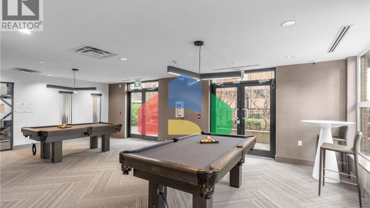 Residential - Condo/Apartment - Richmond, Canada - Canada