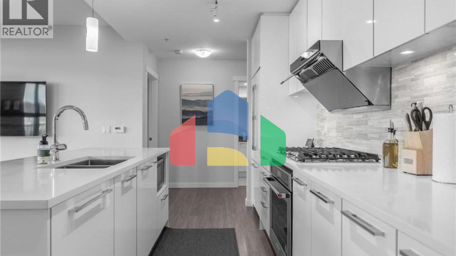 Residential - Condo/Apartment - Richmond, Canada - Canada