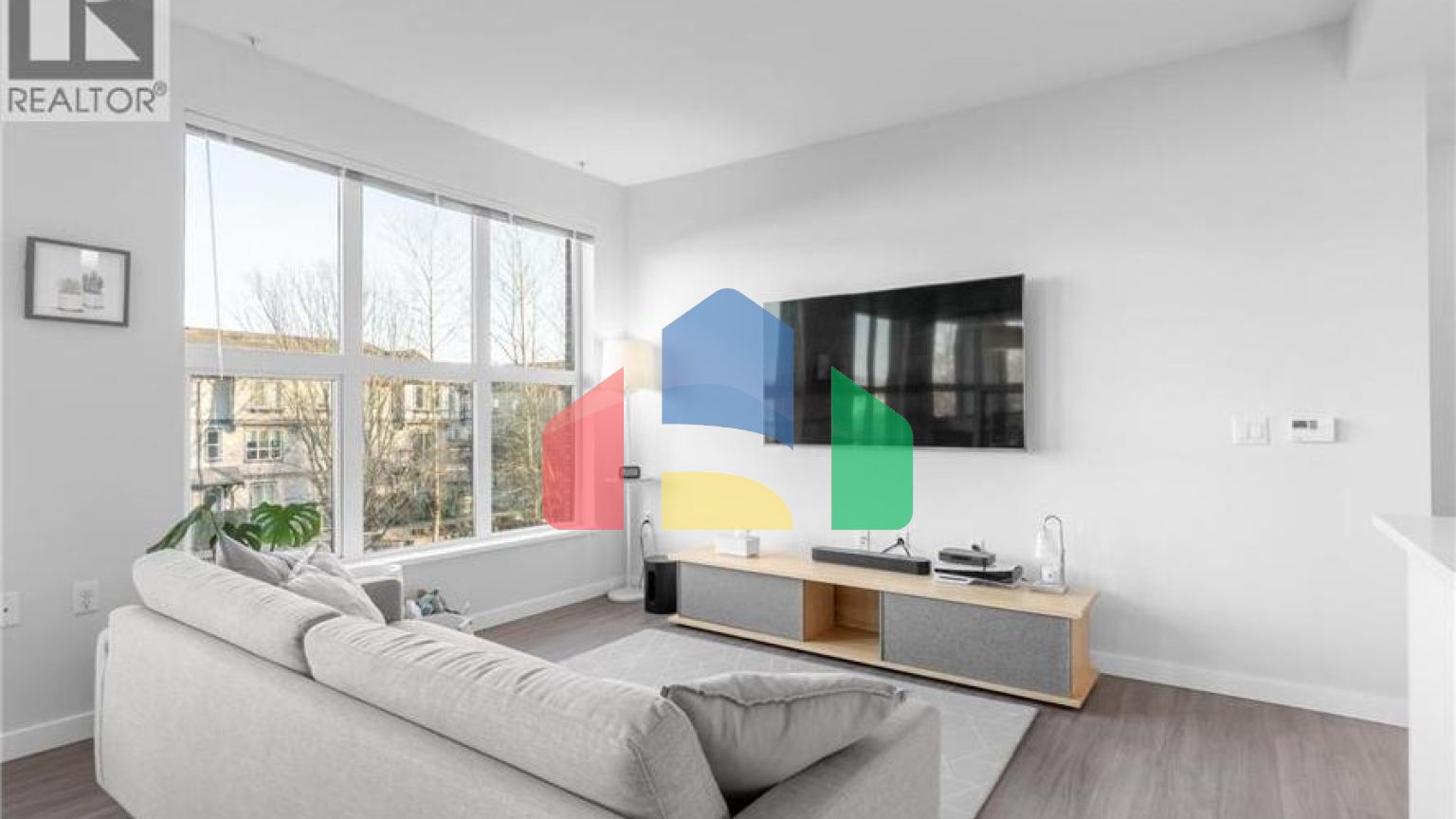 Residential - Condo/Apartment - Richmond, Canada - Canada