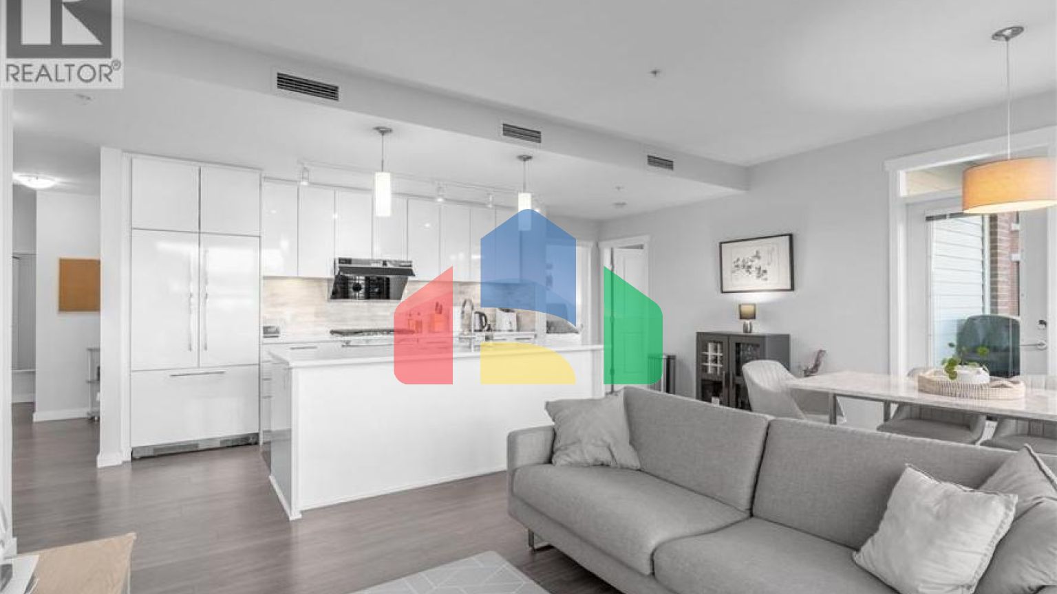 Residential - Condo/Apartment - Richmond, Canada - Canada