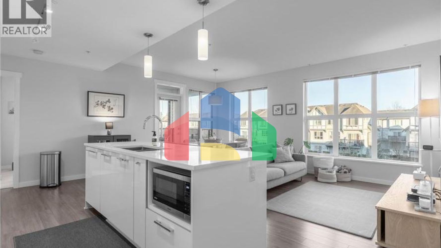 Residential - Condo/Apartment - Richmond, Canada - Canada