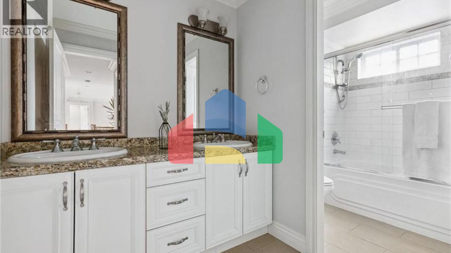 Residential - Single Family Home - Richmond, Canada - Canada