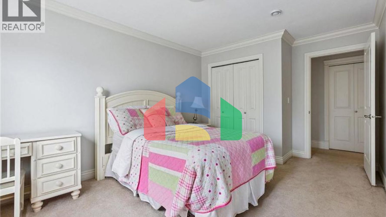 Residential - Single Family Home - Richmond, Canada - Canada