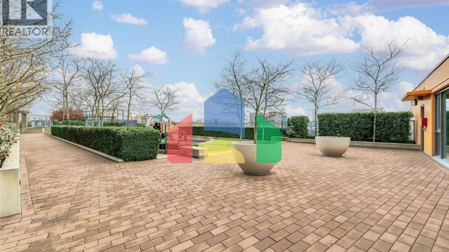 Residential - Single Family Home - Richmond, Canada - Canada