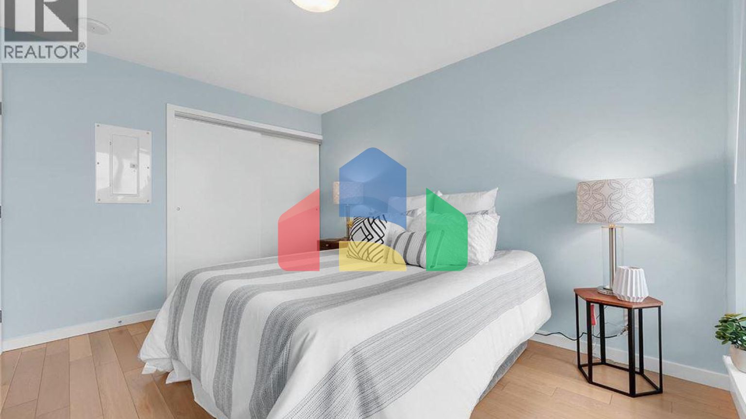 Residential - Single Family Home - Richmond, Canada - Canada