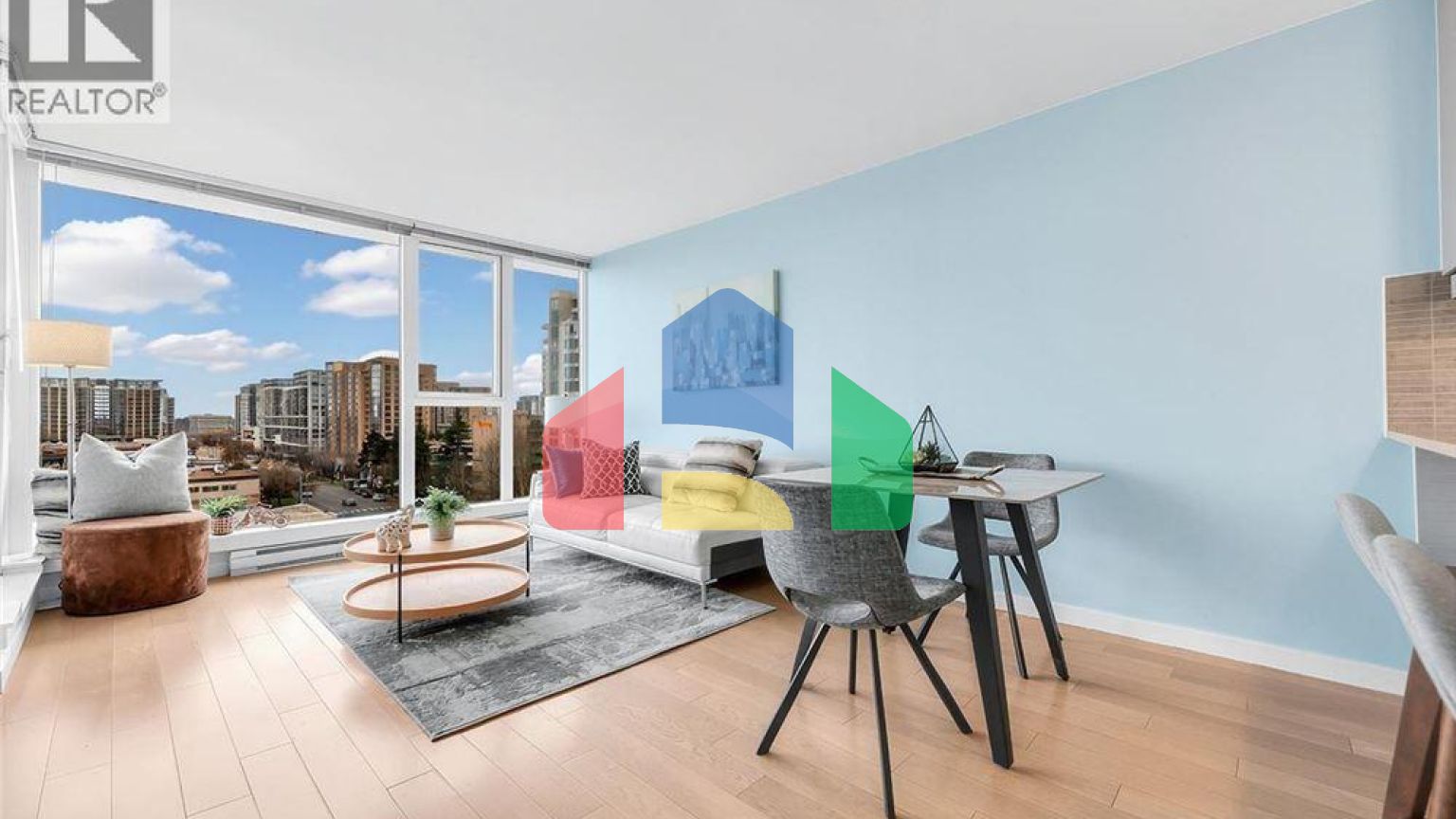 Residential - Single Family Home - Richmond, Canada - Canada