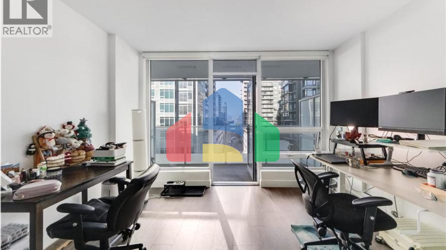 Residential - Single Family Home - Richmond, Canada - Canada