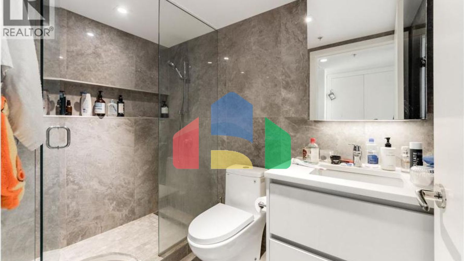 Residential - Single Family Home - Richmond, Canada - Canada