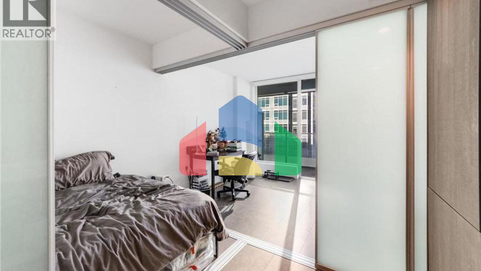 Residential - Single Family Home - Richmond, Canada - Canada